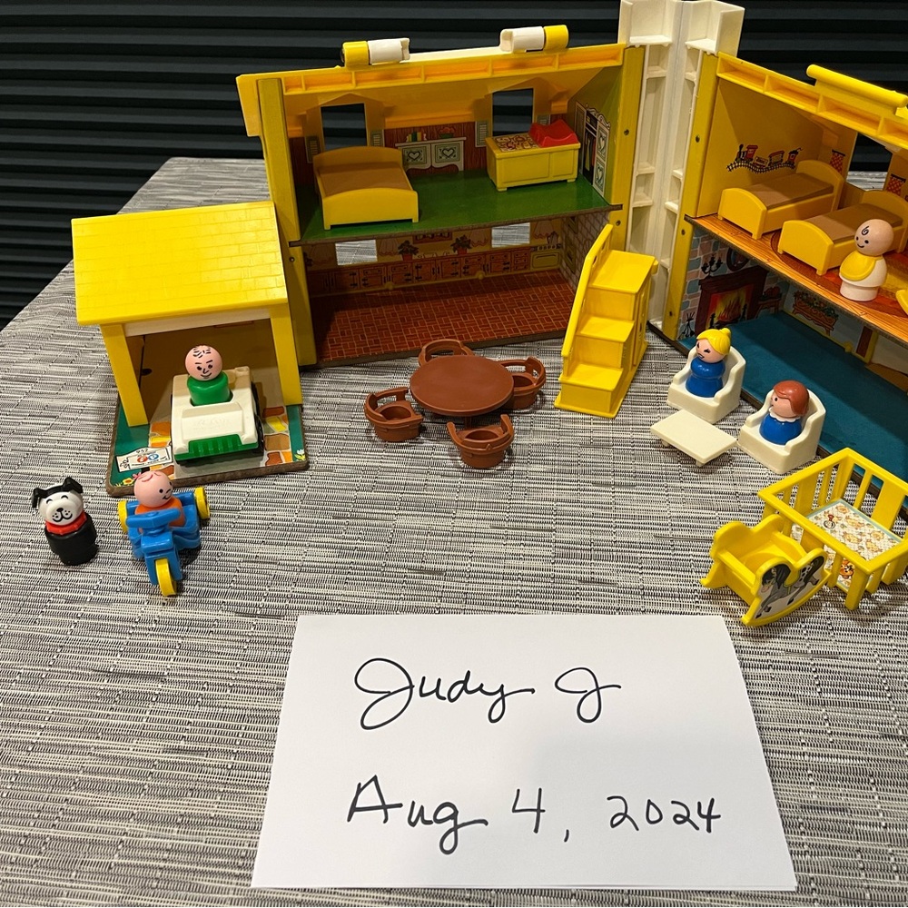 Vintage Fisher Price Little People Yellow Tudor House